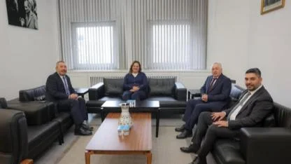 Başkan Veysel Topçu’dan Başkan Burcu Köksal’a Ziyaret