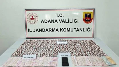 Bin 433 Sentetik Ecza Ele Geçirildi