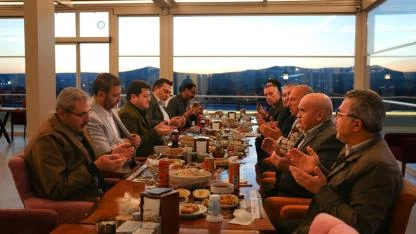 Bolvadin Belediye Başkanı Aynacı’dan Birlik Ve Beraberlik İftarı