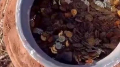 Dedesinin Vasiyetini Dinledi, 1 Küp Altın Buldu!