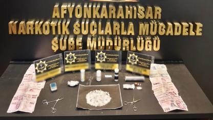 Emniyetten Uyuşturucu Operasyonu  3 Şüpheliden 1’i Tutuklandı