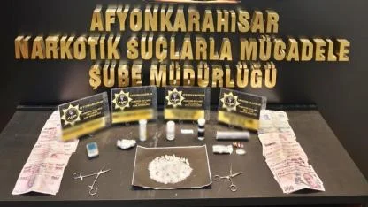 Emniyetten Uyuşturucu Operasyonu  3 Şüpheliden 1’i Tutuklandı