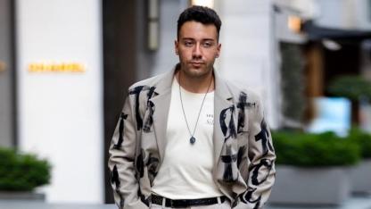 Enes Batur YouTube’a Geri Dönüyor: “Hayattayım Vlog” Bugün Yayınlanacak