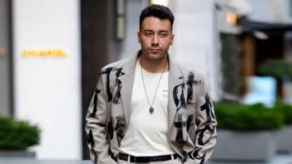 Enes Batur YouTube’a Geri Dönüyor: “Hayattayım Vlog” Bugün Yayınlanacak