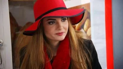 Esin Civangil Kimdir ve Nerelidir?