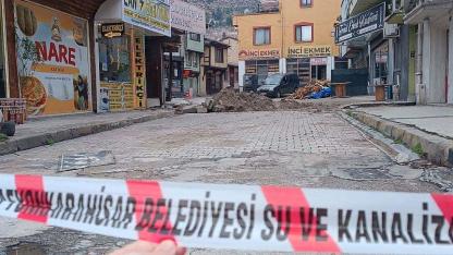 Gece Yarısı “Su Kaçağı” Kazısı: Kocatepe Gazetesi Binasının Girişi Kapatıldı