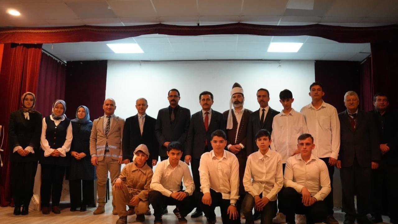 Genç Kalemlerin Gözüyle Tarık Buğra: Bolvadin’de Edebiyat Rüzgarı