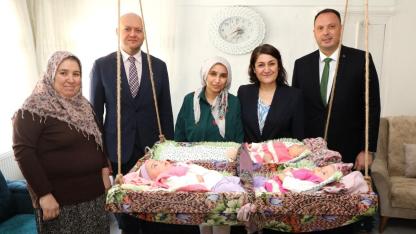 “Göz Bebeğimiz Afyonkarahisar” Projesiyle Bebeklere 2 Yaşına Kadar Destek