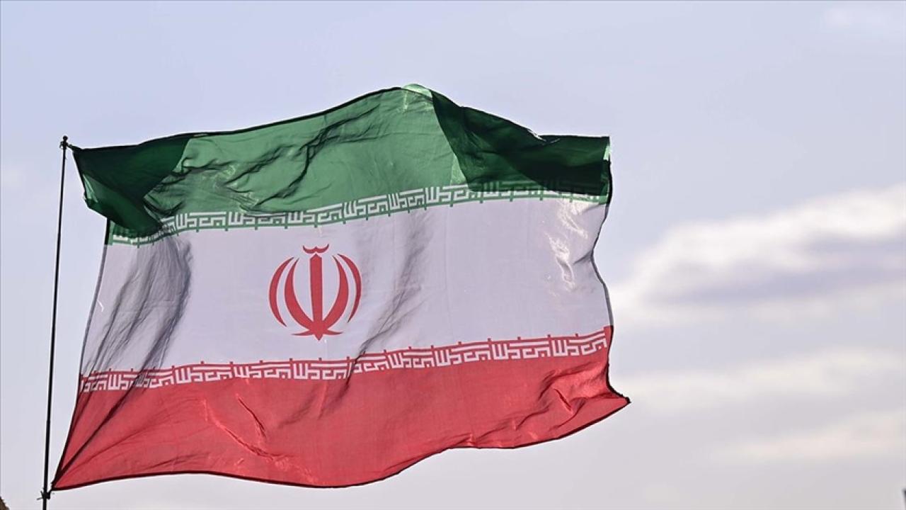 İran’da Yeni Dini Lider Seçildi