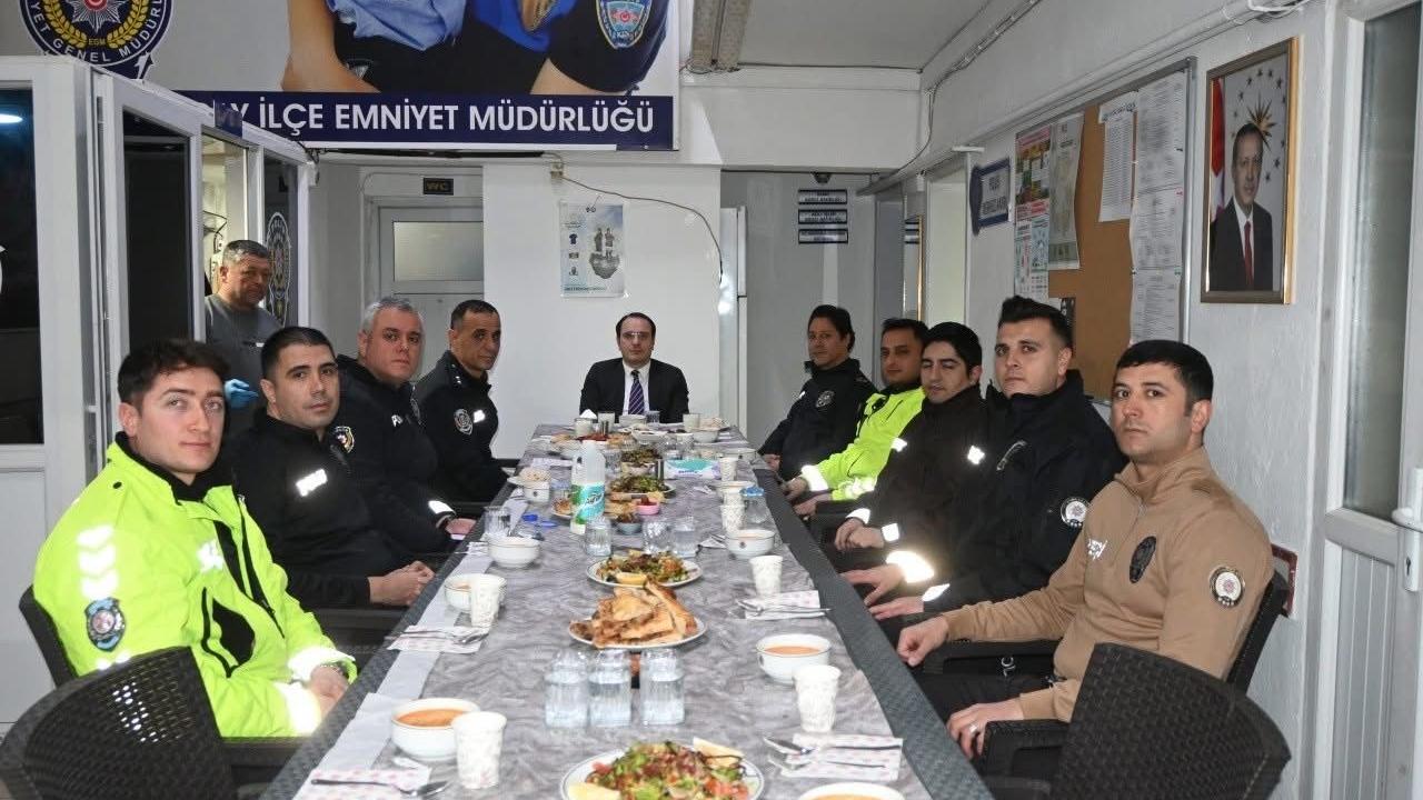 Kaymakam Türker İftarda Emniyet Mensuplarıyla Bir Araya Geldi