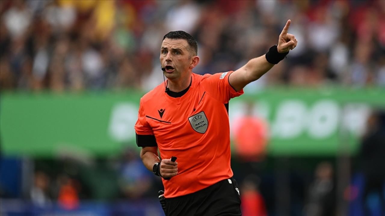 Kosova-Türkiye maçını İngiliz hakem Michael Oliver yönetecek