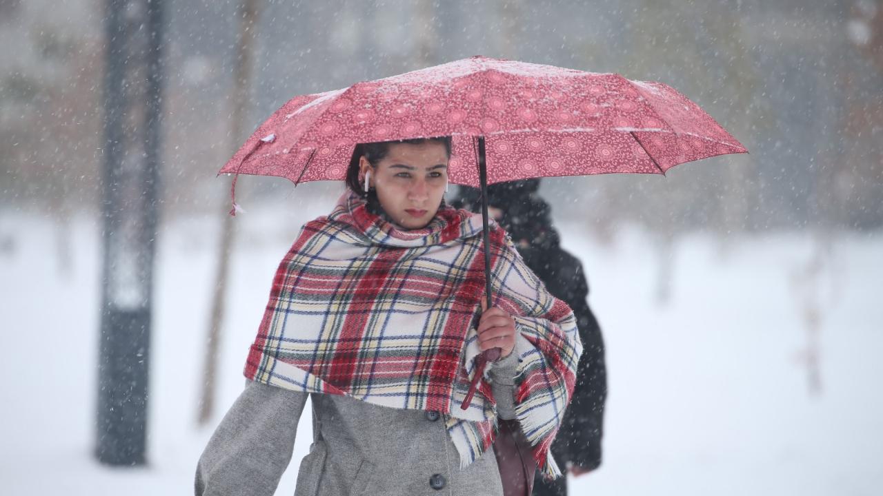 Meteoroloji 12 İli Uyardı: Lapa Lapa Kar Yağacak