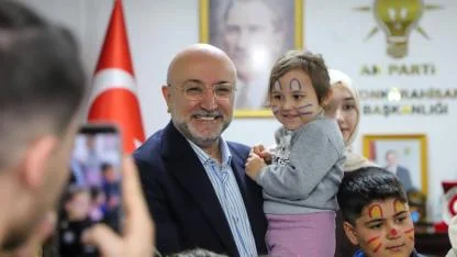 Miniklerden Başkan Şahin’e Sürpriz Bayram Ziyareti