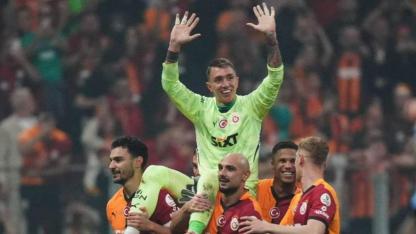 Muslera Galatasaray’a Geri Mi Dönüyor?