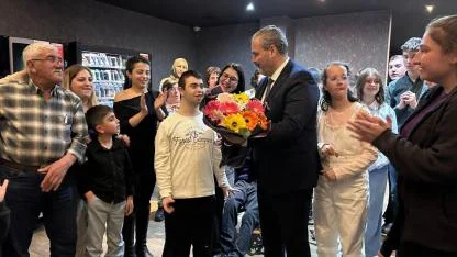 Otizmli Çocuklardan Rektör Aslan’a Tıp Bayramı Sürprizi