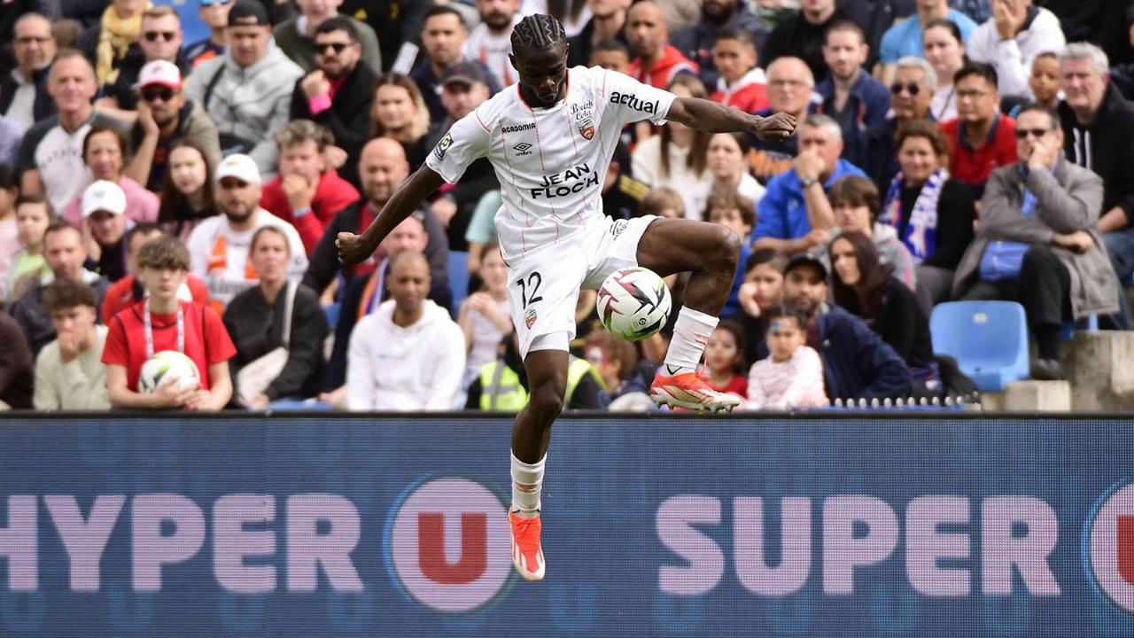 Beşiktaş ve Trabzonspor Darlin Yongwa İçin Yarışıyor