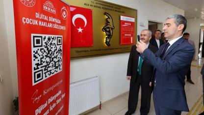 Afyonkarahisar Valisi Aktaş’tan Dijital Dünyada Çocuk Hakları İçin İmza