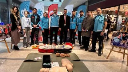 Afyonkarahisar’da “Ramazan’da Sağlık Programı” Vatandaşlarla Buluştu