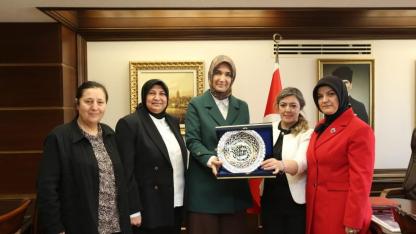 Afyonkarahisar Kadın Muhtarlarından Bakan Yardımcısı Yiğitbaşı’na Ziyaret