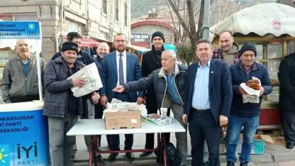 İYİ Parti Afyonkarahisar Merkez İlçe’den Ramazan’da Dayanışma Etkinliği