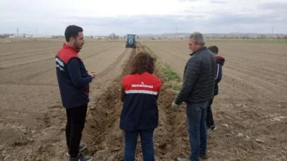 Afyonkarahisar’da Patates Ekim Sezonu Başladı: Teknik Ekipler Sahada