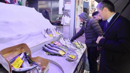 Afyonkarahisar’da Bayram Yoğunluğu: Vali Aktaş Ambaryolu’nda Vatandaşlarla Buluştu