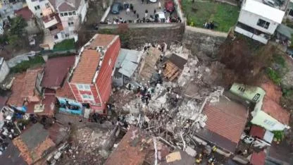 İstanbul Fatih’te doğal gaz patlaması: İki bina çöktü, 3 kişi kurtarıldı