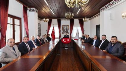 Vali Aktaş Afyonkarahisar Muhtar Derneklerini Kabul Etti