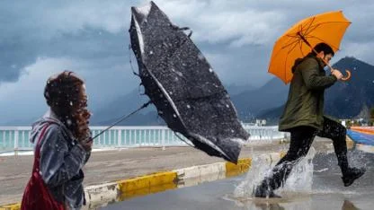 Meteoroloji Genel Müdürlüğü'nden 12 İlde Sarı Kodlu Alarm: Kuvvetli Yağış, Fırtına ve Çığ Tehlikesi Uyarısı!