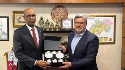 Milletvekili Özkaya, Somali Büyükelçisi Mohamed’i TBMM’de Ağırladı