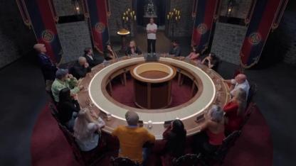 “The Traitors Türkiye” İlk Bölümüyle Dikkat Çekti: İlk Geceden Sürpriz Eleme