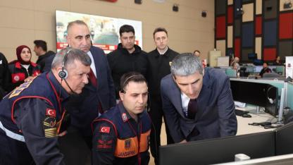 Vali Aktaş 112 Acil Çağrı Merkezi’nde İncelemelerde Bulundu