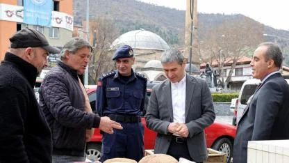 Vali Aktaş, Tarihi Demirciler Çarşısı’nı ziyaret etti