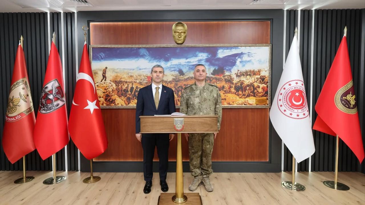 Vali Aktaş’tan Garnizon Komutanı Tecimer’e İade-i Ziyaret