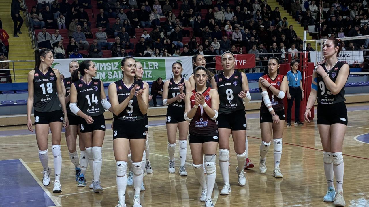 Yüntaş, kendi evindeki son maçta Alfemo Zerenspor’u 3-0 yendi