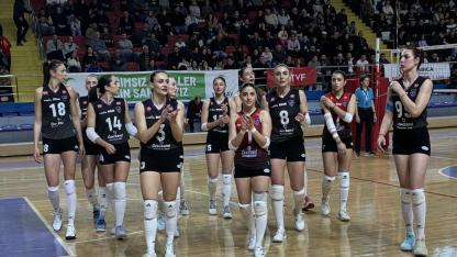 Yüntaş, kendi evindeki son maçta Alfemo Zerenspor’u 3-0 yendi