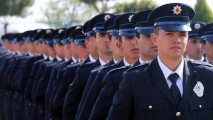 10 bin polis erken mezun oluyor: 12/36 sistemi Devreye mi girecek?