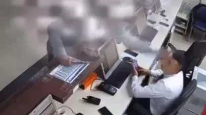 Afyon Otogarda Dehşet! Tokat Attı, Bıçağı Çekti!