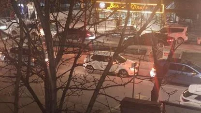 Afyon Sokaklarda: Milli Zaferle Gelen Coşku Geceyi Aydınlattı!