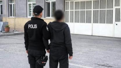 Afyon’da Hırsızlık Suçundan Aranan Şahsı Polis Yakaladı