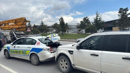 Afyon’da Kovalamaca! Polis Aracın Önüne Geçerek Durdurdu