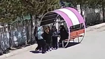 Afyonda Küçük Ellerden Büyük Vefa