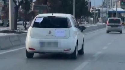 Afyon’da Sürücünün İlginç Yöntemi Gülümsetti