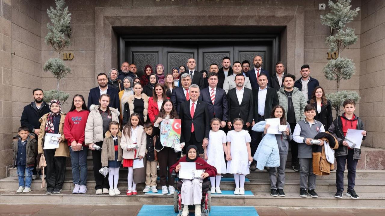 Afyonkarahisar’da 23 Nisan Coşkusu: Dereceye Giren Öğrenciler Ödüllendirildi