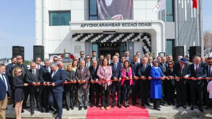 Afyonkarahisar'da Eczacı Odası Yeni Hizmet Binası Açıldı