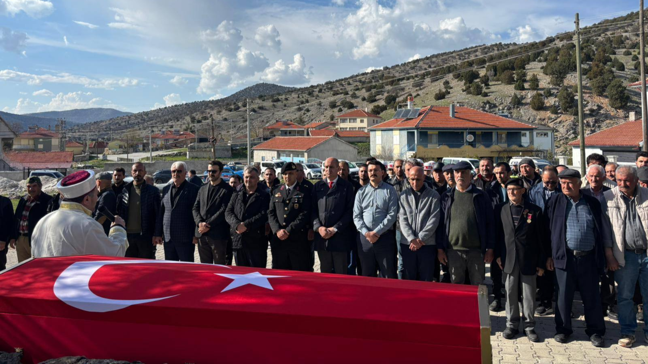 Afyonkarahisar’da Gazi Osman Akbel Son Yolculuğuna Uğurlandı