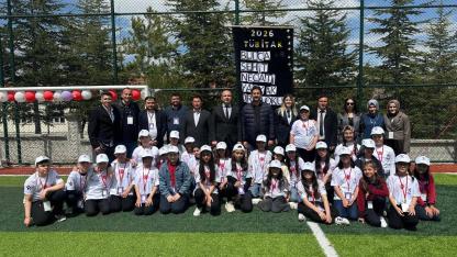 Afyonkarahisar'da Genç Mucitler Sahneye Çıktı: TÜBİTAK 4006 Bilim Fuarları Sürüyor