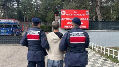 Afyonkarahisar'da Jandarmadan Kaçamadılar: Aranan 55 Şahıs Yakalandı