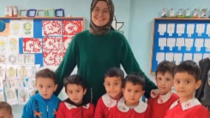 Afyonkarahisar’da Velilerden Tayini Çıkan Öğretmene Sürpriz Uğurlama