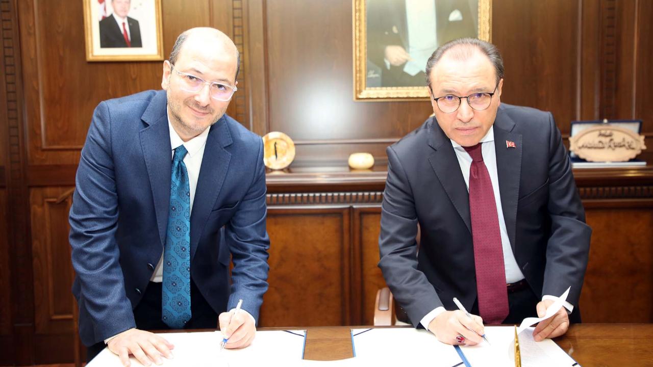 AKÜ ile PSmetrics Arasında İş Birliği Protokolü İmzalandı